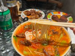-粉八·云南米线·建水烧烤(常熟路店)