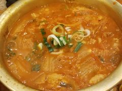 泡菜猪肉锅-金北顺大锅家(신사본점)