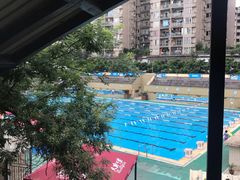 -朱毅育龙游泳俱乐部