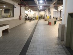 -杭州中沃沃尔沃4S店(滨江区店)