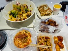 -胖东来生活广场(健康路店)