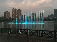 -喷泉公园