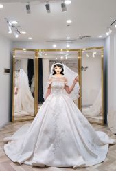 点击看大图 -予白婚纱礼服馆