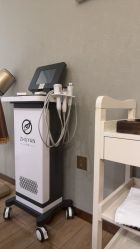 -香港倾城国际·美容美体中心