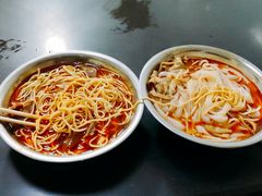 -薛记襄阳香辣牛肉面(平安路店)