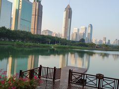-万绿园