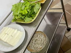 -鲁朗纳麦石锅鸡庄园
