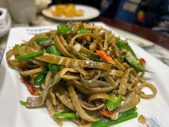 -蔼若春.传承三十年云南菜(金碧公园店)