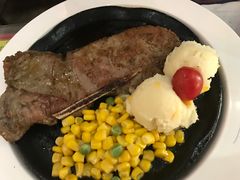 -豪客来牛排(中央花苑店)