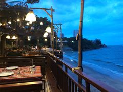-卷心菜和避孕套餐厅(Pattaya)