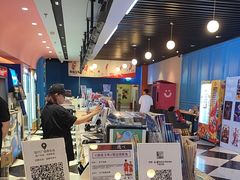-完美世界影城(昆明翡翠湾店)