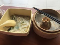 马蹄虾仁小馄饨-吉祥馄饨(三林家园店)