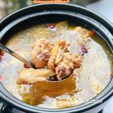 冬日大进补，药膳醉鸡煲