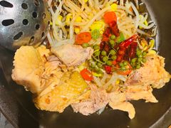 -云海肴·汽锅鸡·云南菜(天山百盛优客店)