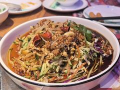 -山河屯铁锅炖·非遗东北菜(南山店)