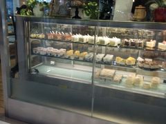 面包甜点陈列柜-东哥面包(江宁大润发店)