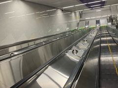 -红土地(地铁站)