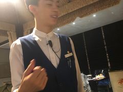 -朗丽兹自助餐厅