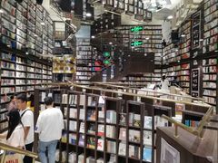 -钟书阁(群光广场店)
