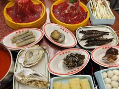 -四囍码头海鲜烧烤自助火锅(外滩南京东路悦荟广场店)