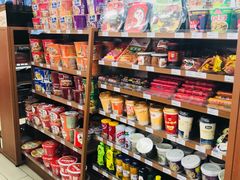 -全家便利店(东直门店)