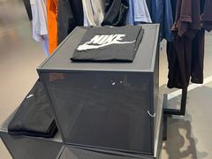 -NIKE品牌体验店(金源新燕莎店)