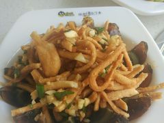 -张大师鸭爪爪特色干锅(南湖店)
