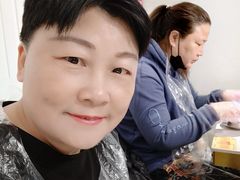 -运气牛自助酱大骨火锅(南京东路店)
