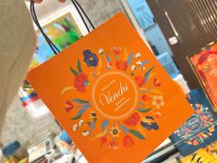 -VENCHI 闻绮(北京国贸商城店)