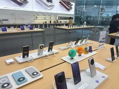 -华为授权体验店(中山公园来福士)