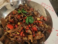 -堂瓦里·33年传统赣菜(第一街区店)