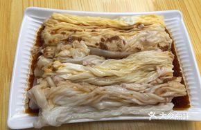 Stone-ground Egg and Pork Rice Noodle Roll