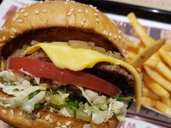-The Habit Burger Grill 哈比特汉堡(爱琴海店)