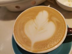 榛果拿铁咖啡-港丽餐厅(高德置地店)