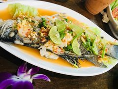 -Dang restaurant (patong phuket)