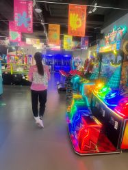 -meland·儿童乐园·游戏厅娃娃机·电玩Xbox(成都合生汇店)