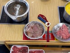 -杨老板·海鲜集市火锅·鲜切牛肉(中防万宝店)