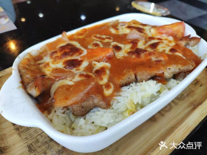 维园港式茶餐厅(龙岗盛平店)金牌焗猪扒饭图片