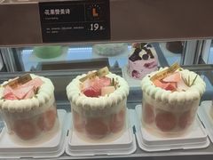 -罗森尼娜(德思勤店)