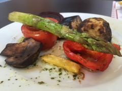 -Tapa Tapa