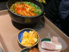 -臻老板牛肉面(光华路SOHO店)