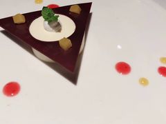 -GreyWhale灰鲸餐厅(武汉国际广场店)