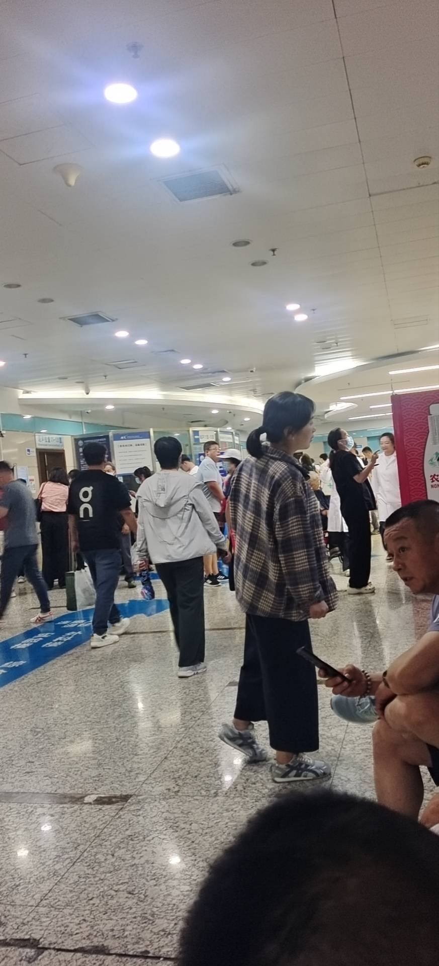 包含301医院陪诊协助挂号住院登记咨询的词条