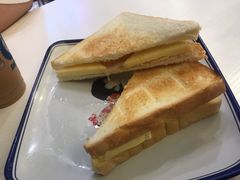 冰火鲜奶多士-食运茶餐厅(文化宫店)