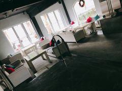 -穹六人间 people 6(岳阳路店)