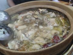 -广味炭炉鸡煲(宝业路分店)