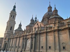 -皮拉尔圣母圣殿主教座堂