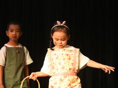 -猴有戏教育戏剧·音乐剧·主持口才·演讲朗诵辩论(环球港华师大校区)