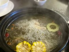 -野迹·石橄榄鸡·烧烤(新洲店)