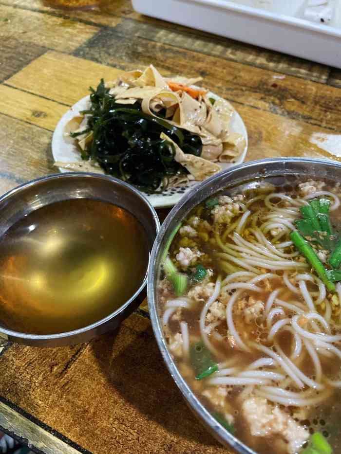 普洱老仓醋米线(嘎兰路店)-"普洱老仓醋米线,味道中规中矩.